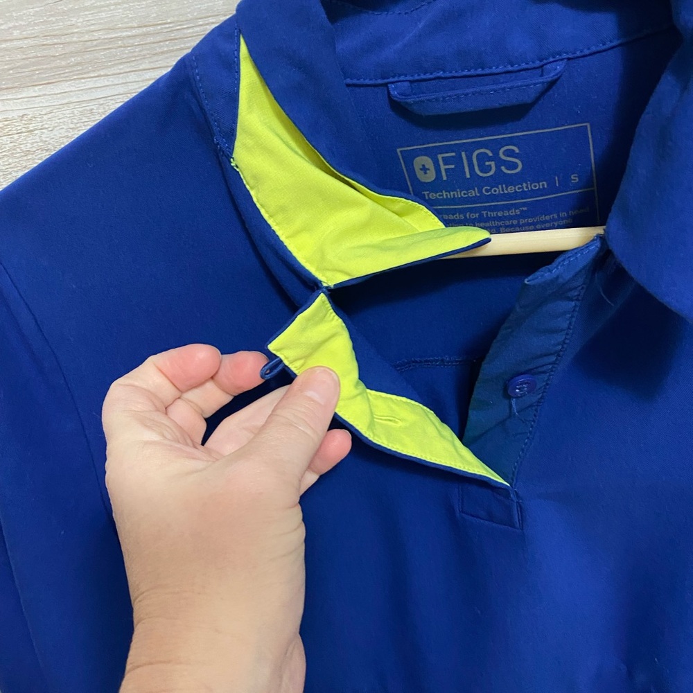Small long sleeve figs.